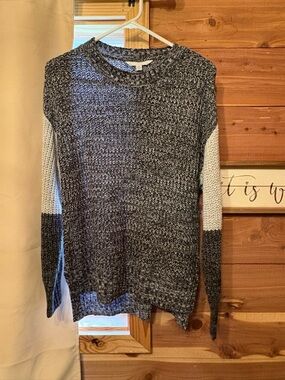 Time and Tru Marled Black & White Crewneck Colorblock Sweater